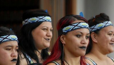 Final task : How can the Maori revive their culture ? by Célia Chasle